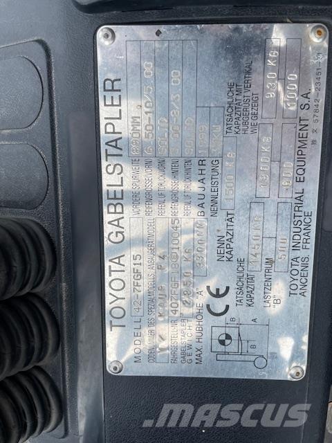 Toyota 42-7FGF15 Камиони с АГУ