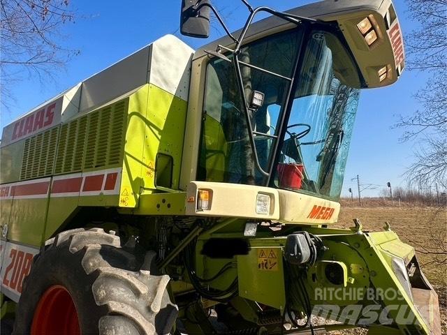 CLAAS Mega 208 Комбайни
