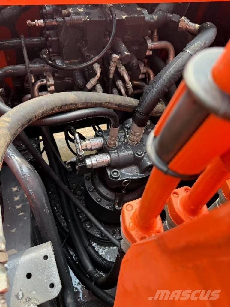 Doosan DX 225 LCA Верижен екскаватор