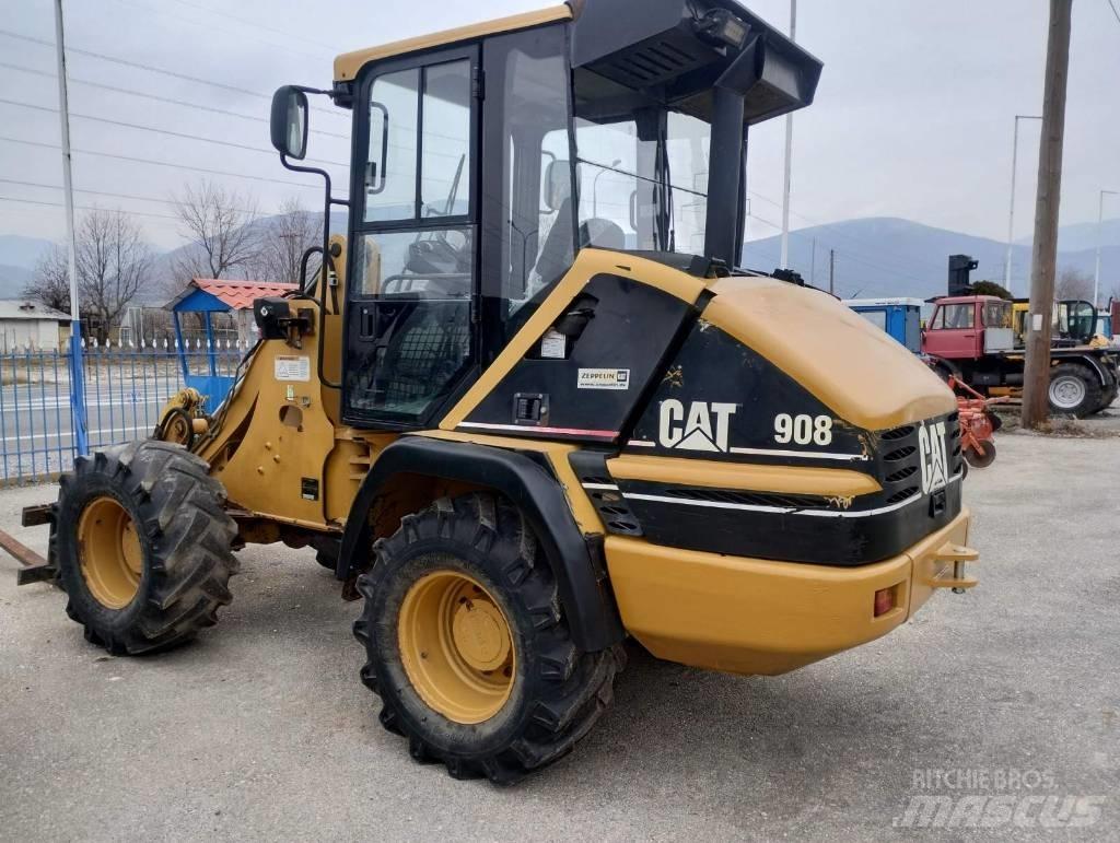 CAT 908 Колесни товарачи