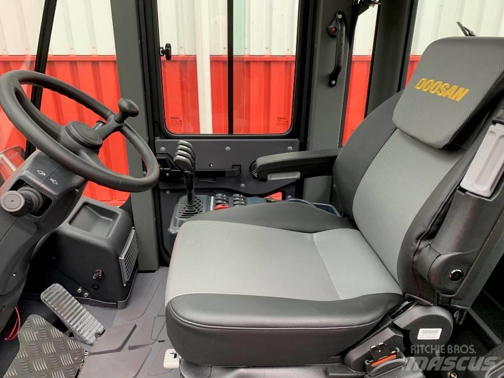 Doosan D160S-7 Дизелови камиони