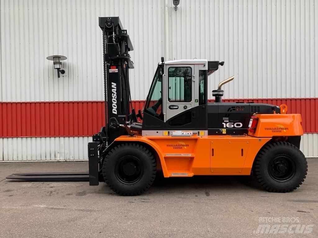 Doosan D160S-7 Дизелови камиони