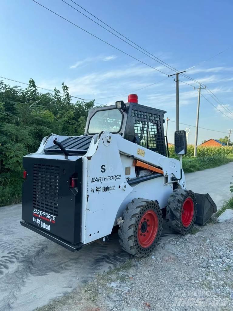 Bobcat S16 Мини товарачи
