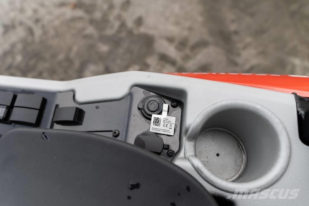 Manitou MLA 3-25H Мини товарачи