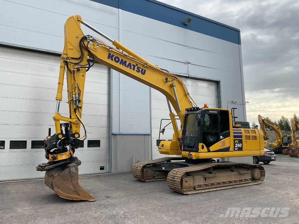 Komatsu PC240LC-11 Верижен екскаватор