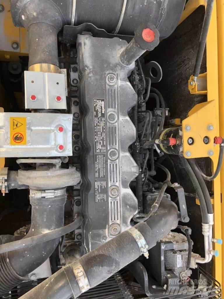 Komatsu 200-8 Верижен екскаватор