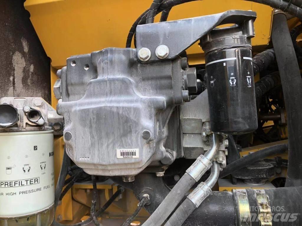 Komatsu 200-8 Верижен екскаватор