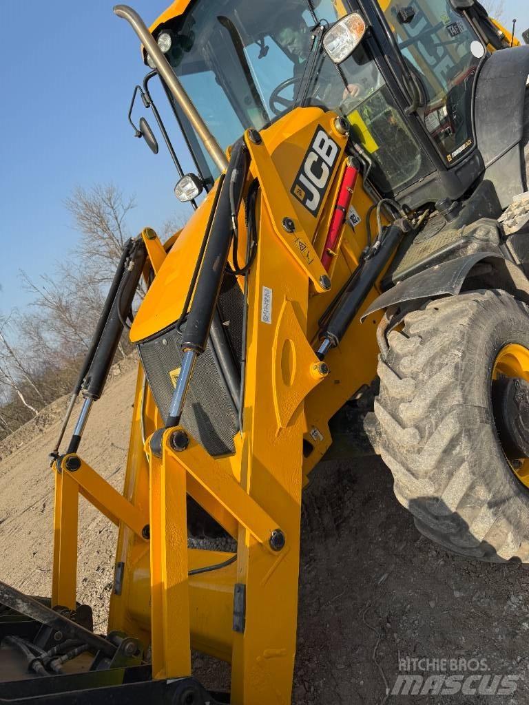 JCB 3 CX 14 Товарач със заден ексватор