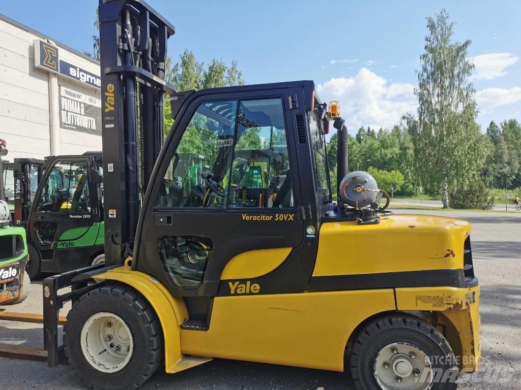 Yale GLP50VX Камиони с АГУ