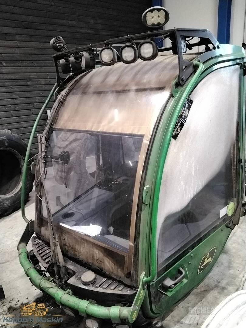 John Deere 1470g Кабина