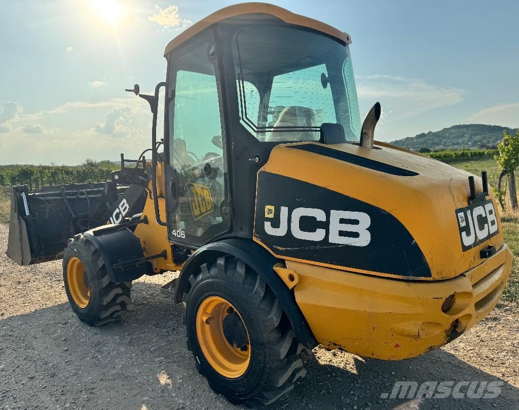 JCB 406 Колесни товарачи