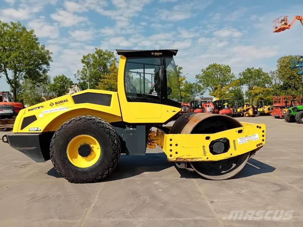 Bomag BW 213 D-5 Уплътнители за почва
