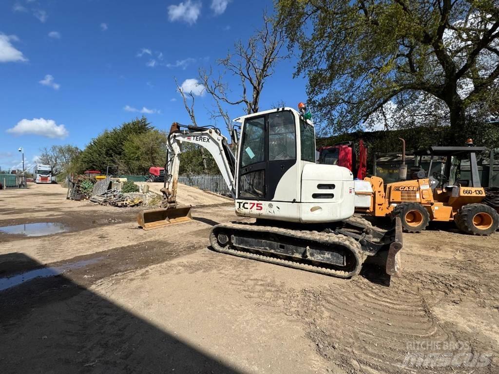 Terex TC 75 Средни екскаватори 7т - 12т