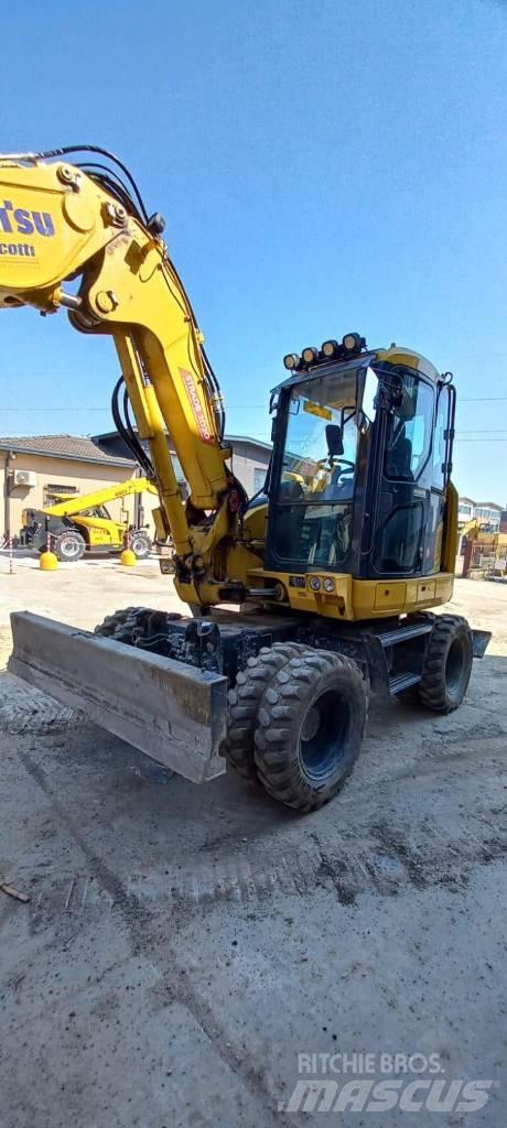Komatsu PW98 MR-11 Колесни екскаватори