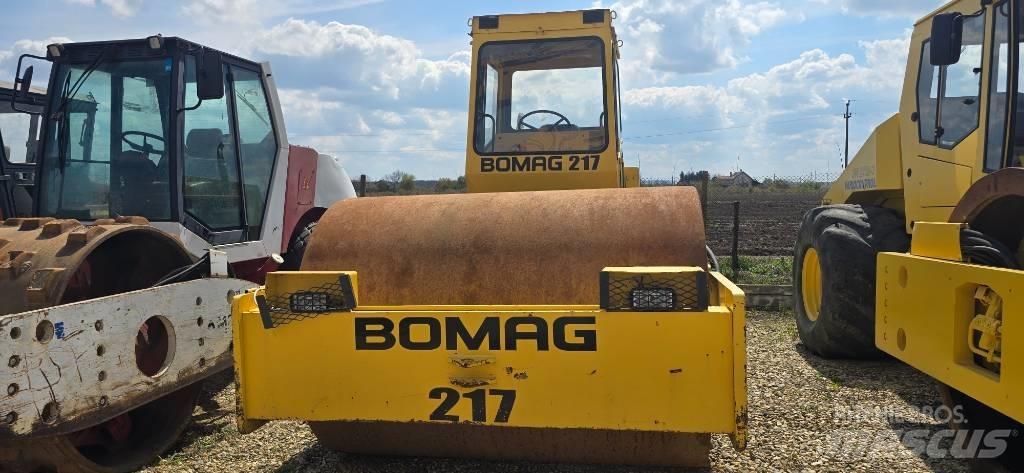 Bomag BW 217 D Еднобарабанни ролки
