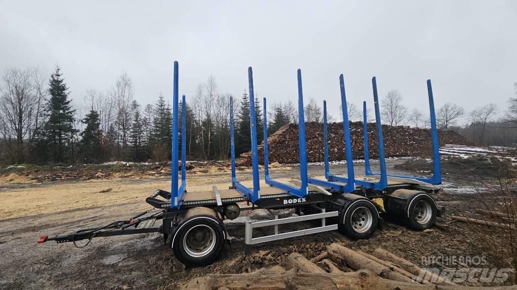 Bodex AP 240 F За превоз на дървени трупи