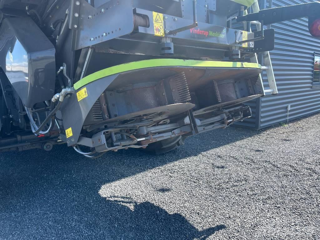 CLAAS Lexion 780 TT Комбайни