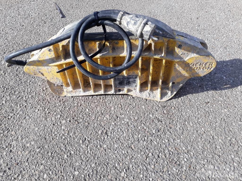 Wacker Neuson FUH20 Машини за бетонов камък
