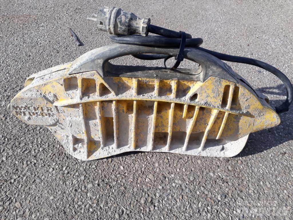 Wacker Neuson FUH20 Машини за бетонов камък
