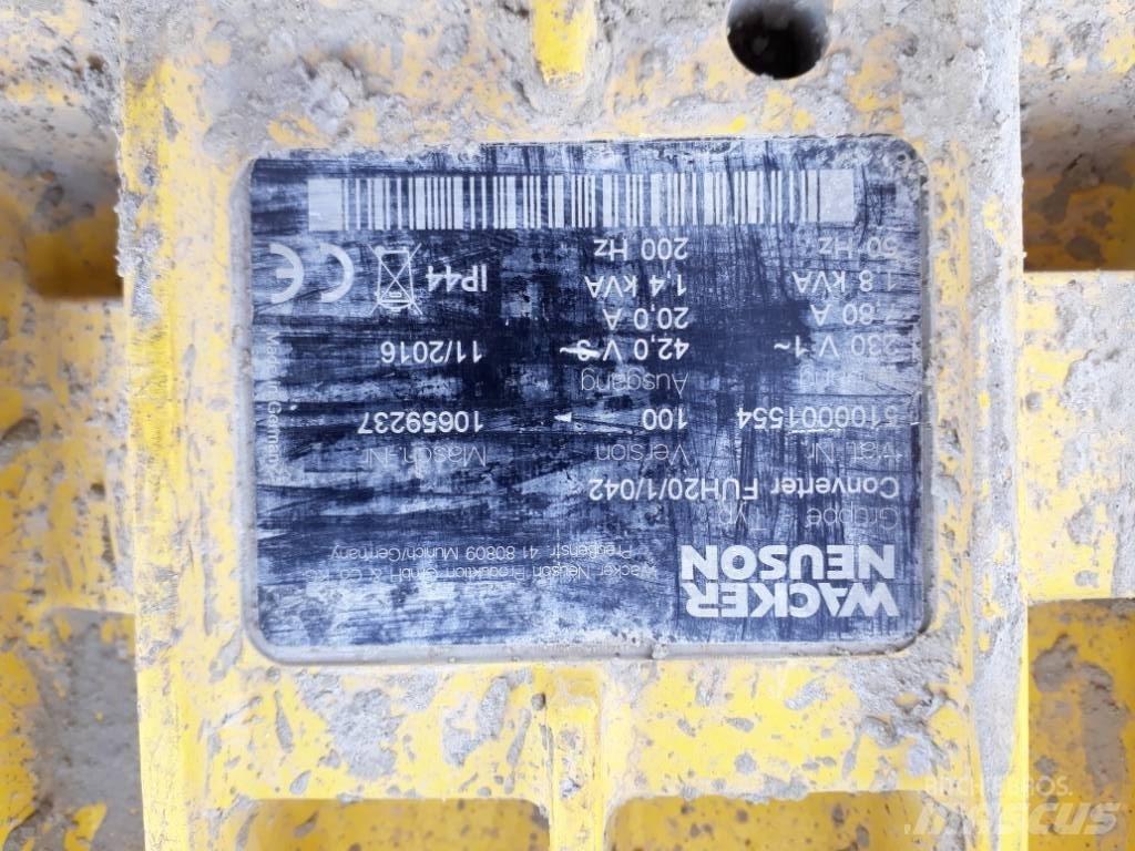 Wacker Neuson FUH20 Машини за бетонов камък
