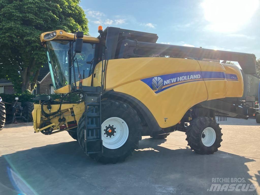 New Holland CX 6090 Комбайни