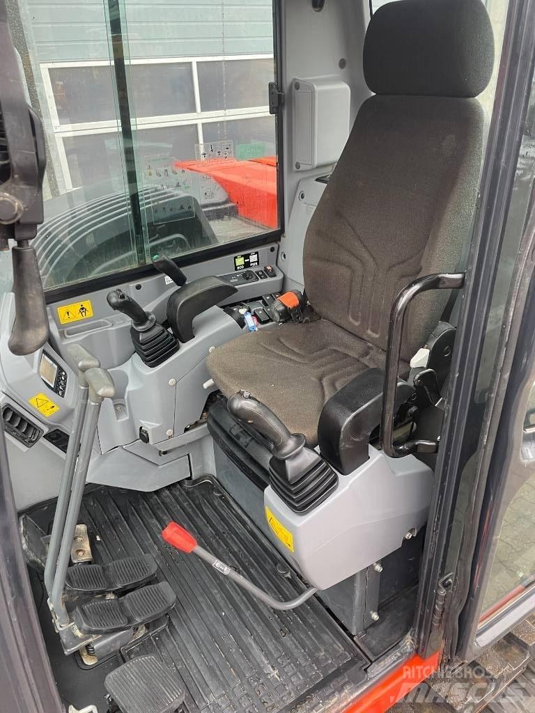 Kubota KX080-4a Средни екскаватори 7т - 12т