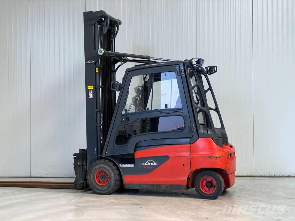Linde E30-01 Електрически вилични кари-повдигачи