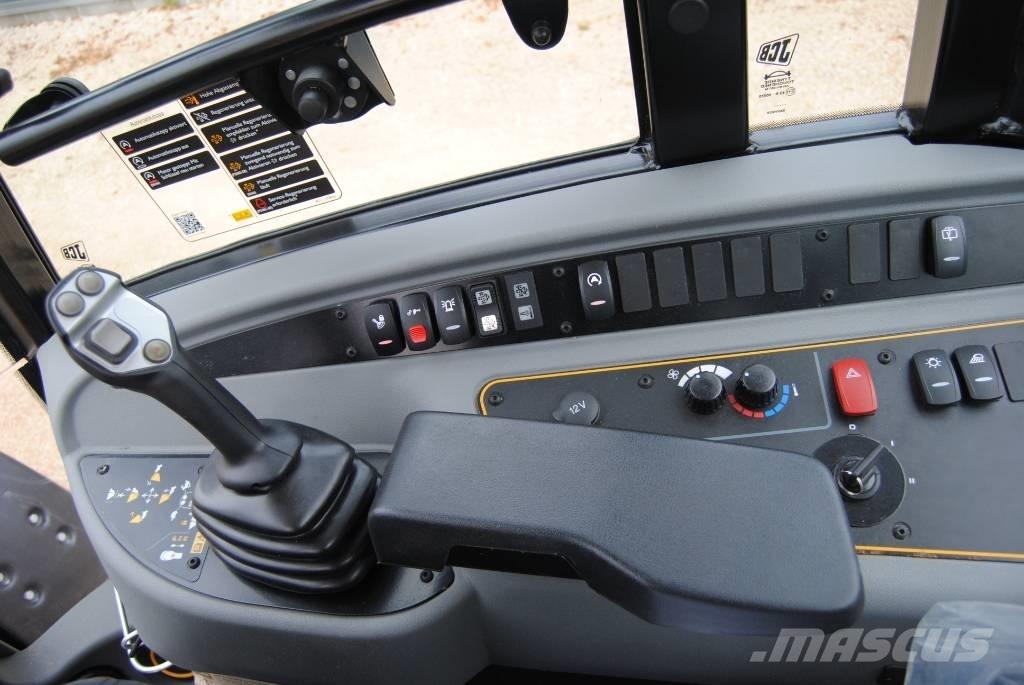 JCB 409 Колесни товарачи