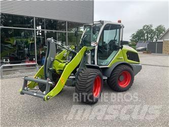 CLAAS Torion 535 Колесни товарачи
