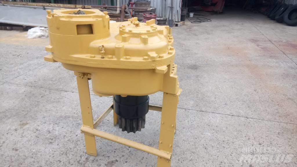 CAT 245 Предаване