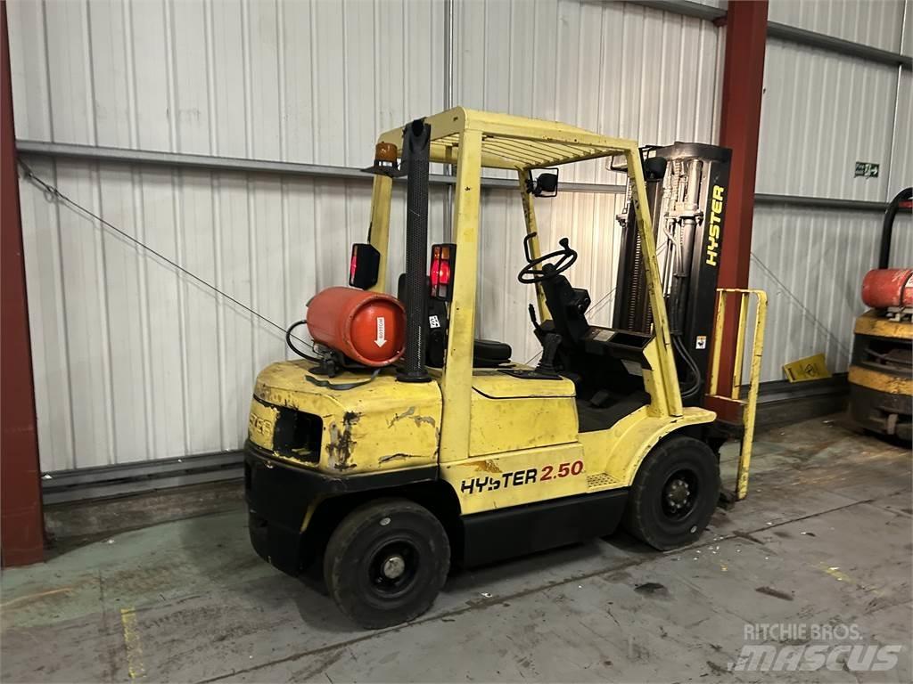 Hyster H2.50XM Камиони с АГУ