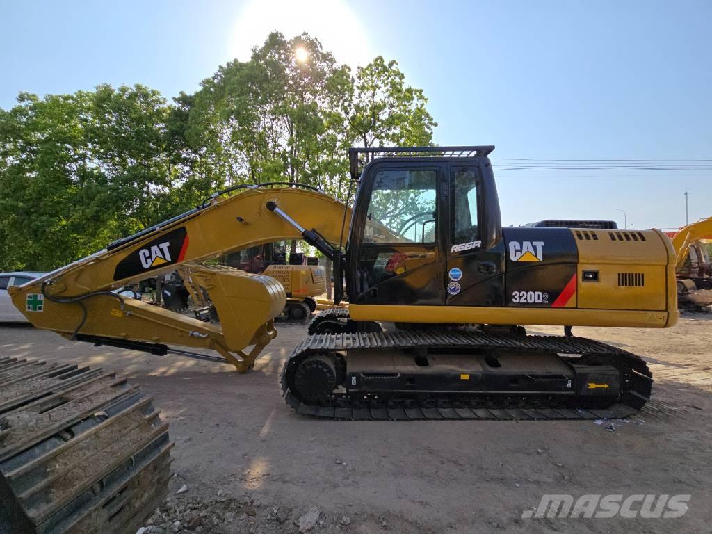 CAT 320D2 Верижен екскаватор