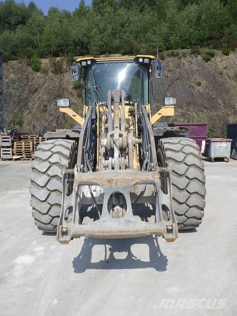 Volvo L 110 H LB Колесни товарачи