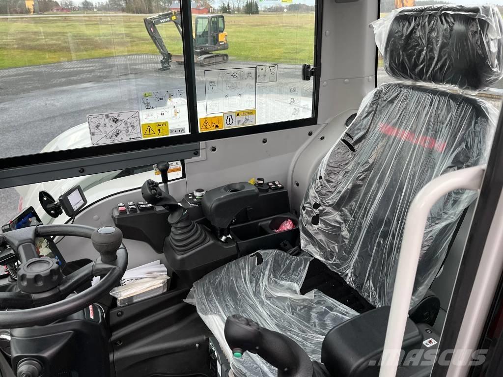 Takeuchi TB 395 W Колесни екскаватори