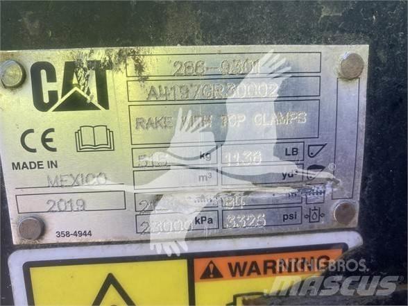 CAT 286930 Четки