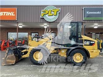 CAT 906M Колесни товарачи