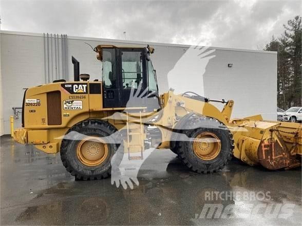 CAT 928H Колесни товарачи