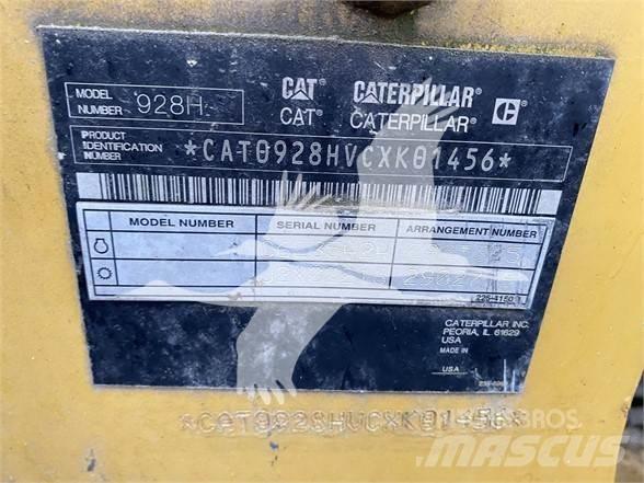 CAT 928H Колесни товарачи