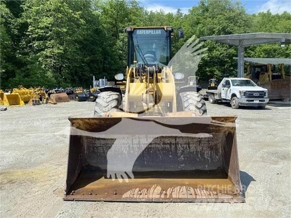 CAT 928HZ Колесни товарачи