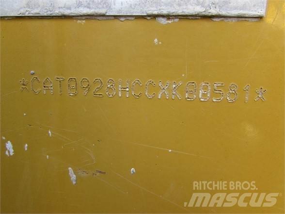 CAT 928HZ Колесни товарачи