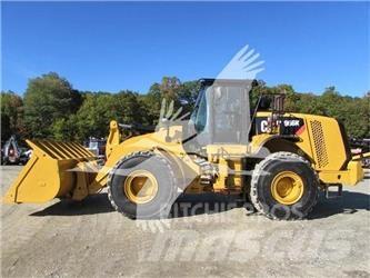 CAT 966K Колесни товарачи