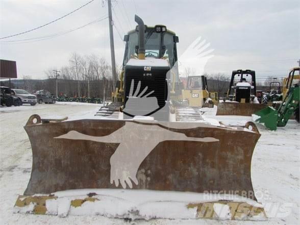 CAT D6K XL Верижни булдозери
