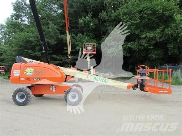 JLG 400S Телескопични повдигачи
