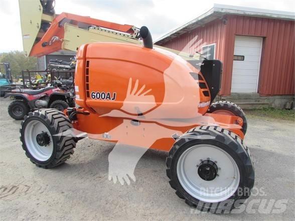 JLG 600AJ Съчленени стрелови подемници