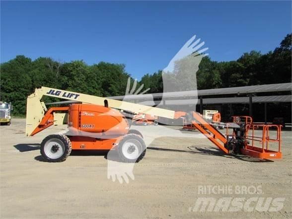 JLG 600AJ Съчленени стрелови подемници