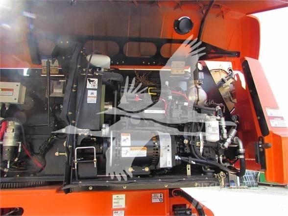 JLG 600S Телескопични повдигачи
