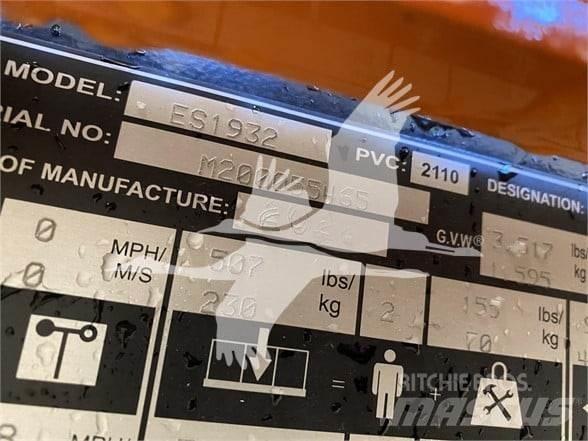 JLG ES1932 Ножични работни платформи