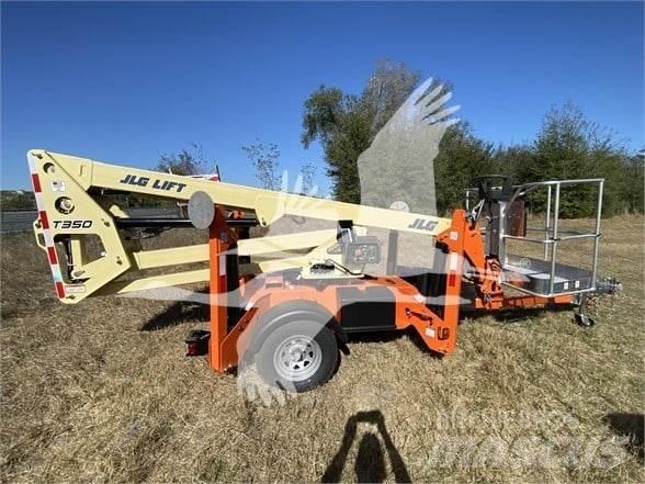 JLG T350 Моторизирани платформи с ремарке