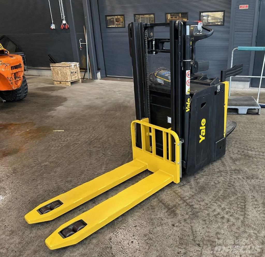 Yale MP20XD Самоходни товарачи