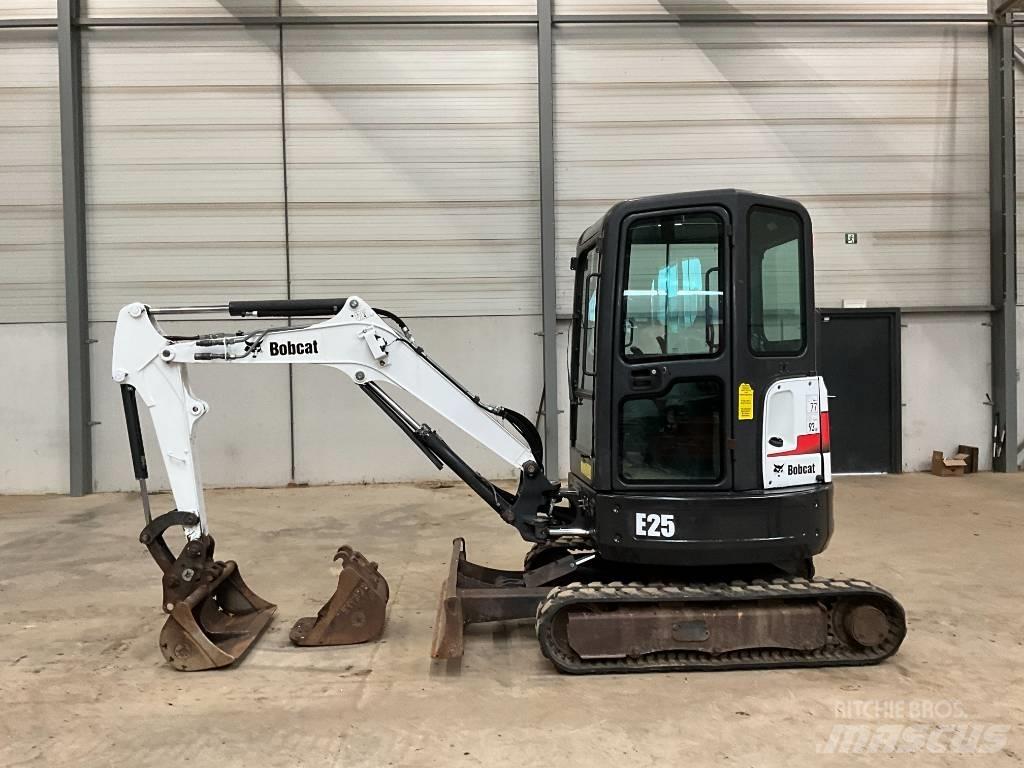 Bobcat E 25 Мини екскаватори < 7 т